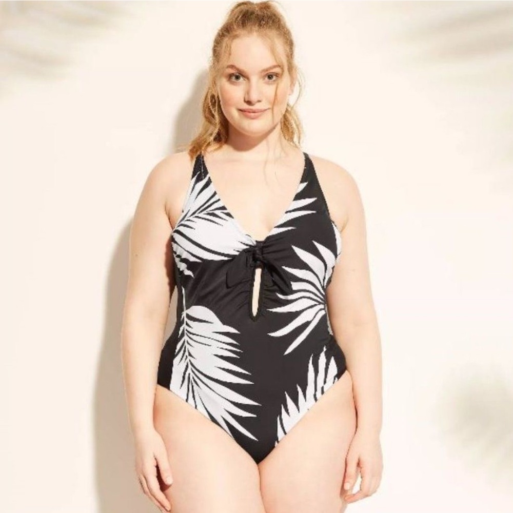 Kona Sol swimsuit one-piece keyhole tropical print black & white NWT size L